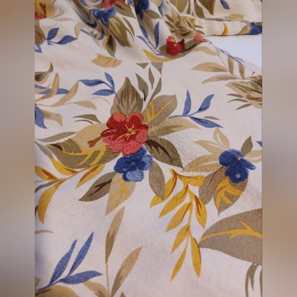 Linen Multi-colored Flowers Capri Pants Women's size Lg - Picture 3 of 8